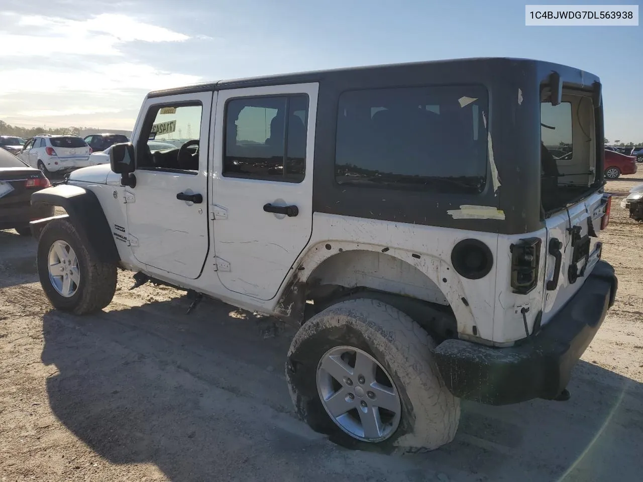 2013 Jeep Wrangler Unlimited Sport VIN: 1C4BJWDG7DL563938 Lot: 71424333