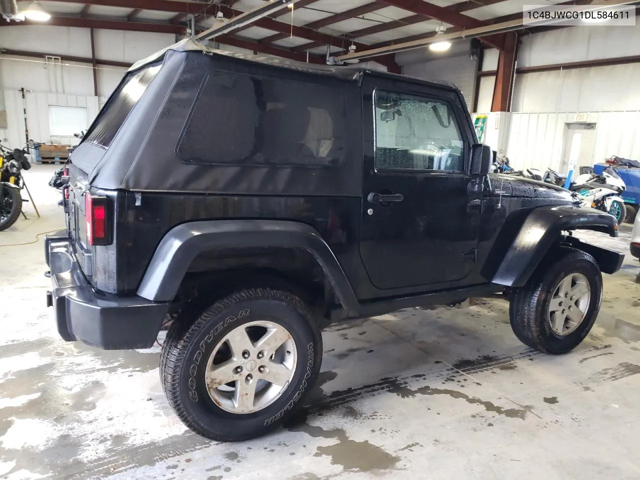 1C4BJWCG1DL584611 2013 Jeep Wrangler Rubicon