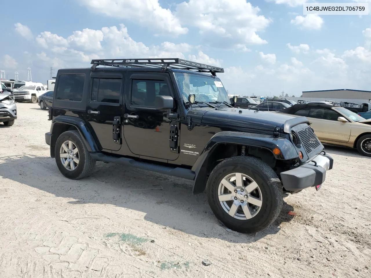 1C4BJWEG2DL706759 2013 Jeep Wrangler Unlimited Sahara