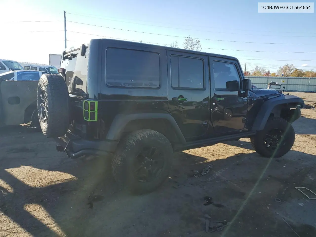 1C4BJWEG3DL564664 2013 Jeep Wrangler Unlimited Sahara