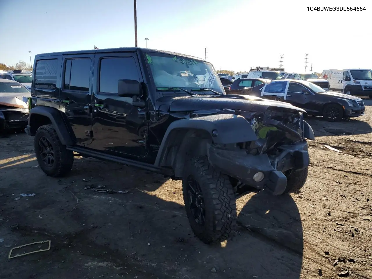 1C4BJWEG3DL564664 2013 Jeep Wrangler Unlimited Sahara