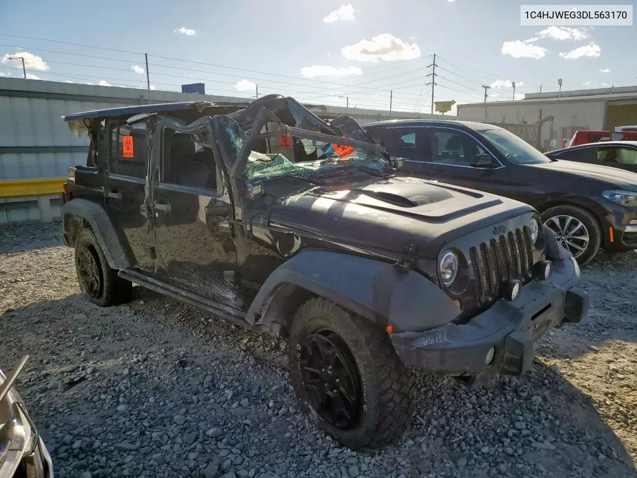 1C4HJWEG3DL563170 2013 Jeep Wrangler Unlimited Sahara