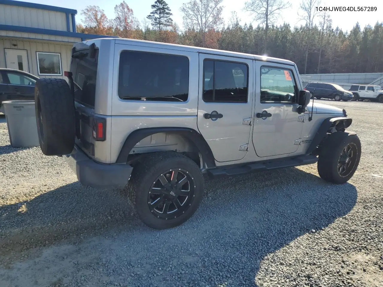 1C4HJWEG4DL567289 2013 Jeep Wrangler Unlimited Sahara