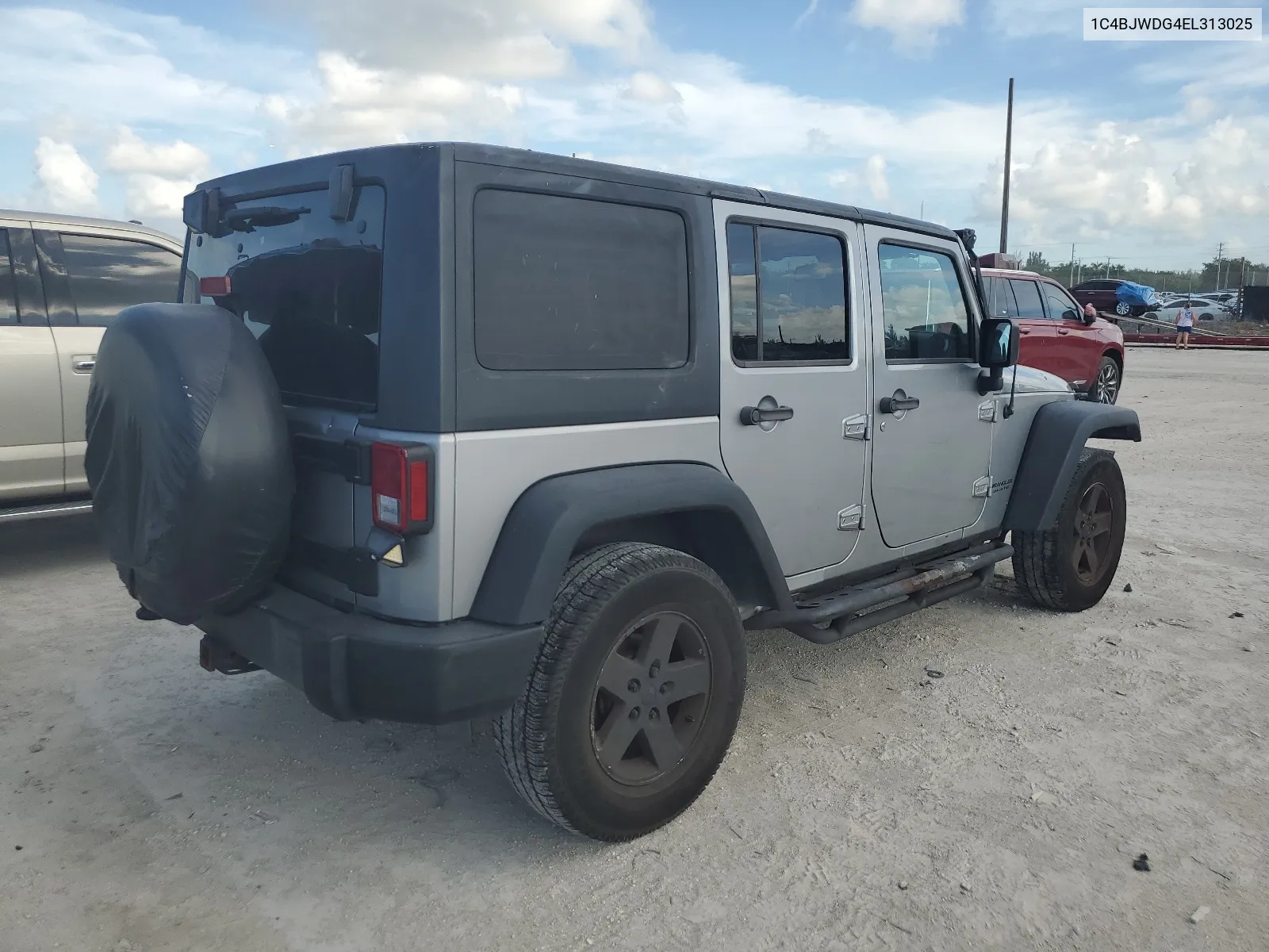 2014 Jeep Wrangler Unlimited Sport VIN: 1C4BJWDG4EL313025 Lot: 64825984