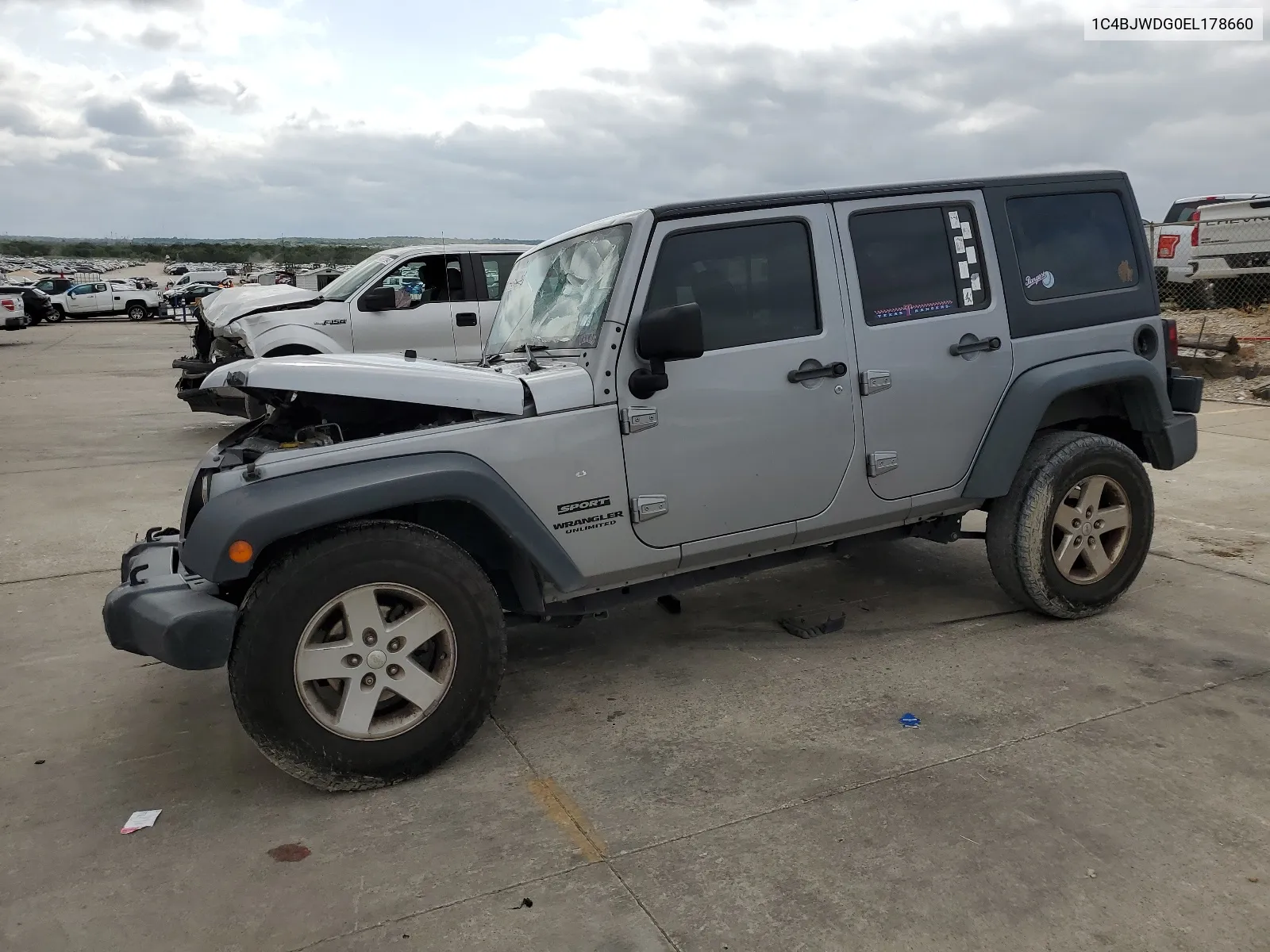 1C4BJWDG0EL178660 2014 Jeep Wrangler Unlimited Sport