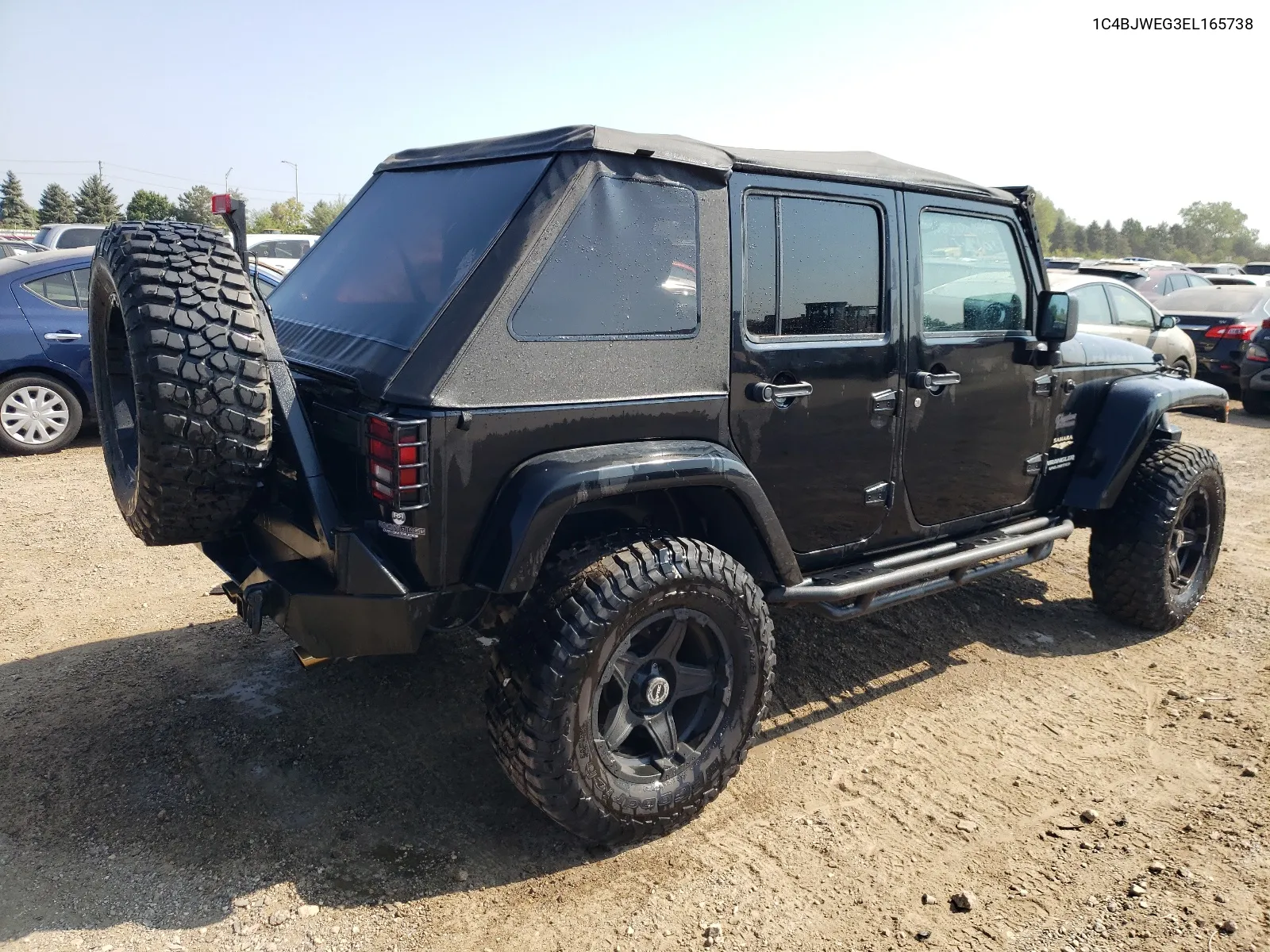 1C4BJWEG3EL165738 2014 Jeep Wrangler Unlimited Sahara