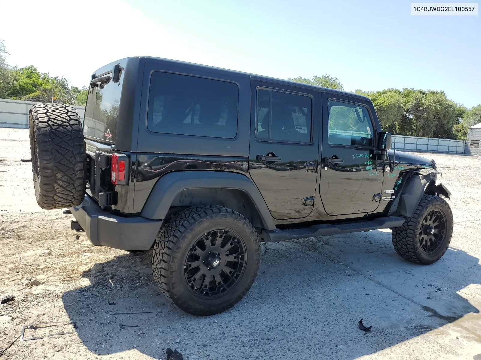 2014 Jeep Wrangler Unlimited Sport VIN: 1C4BJWDG2EL100557 Lot: 68405074