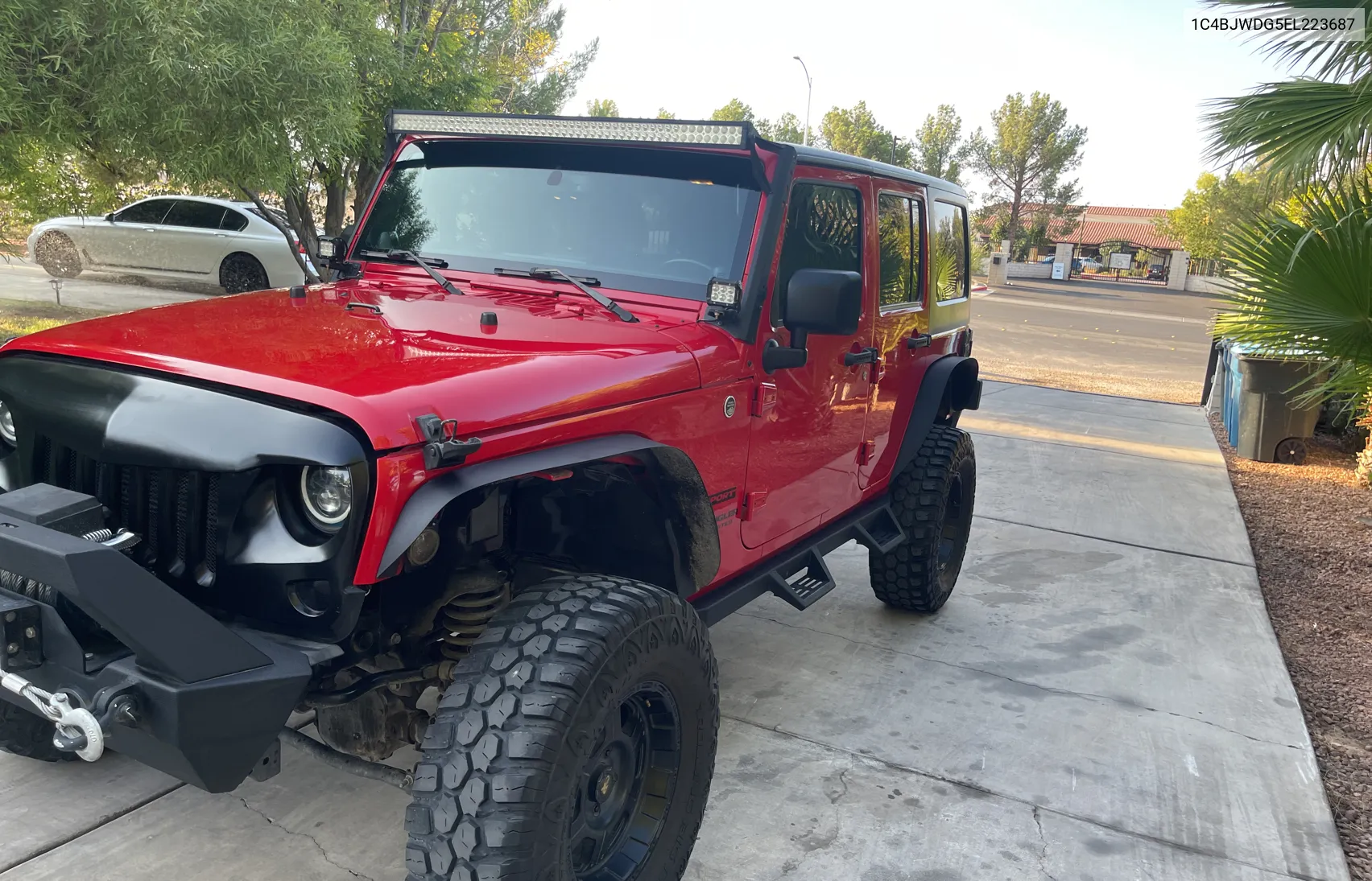 1C4BJWDG5EL223687 2014 Jeep Wrangler Unlimited Sport