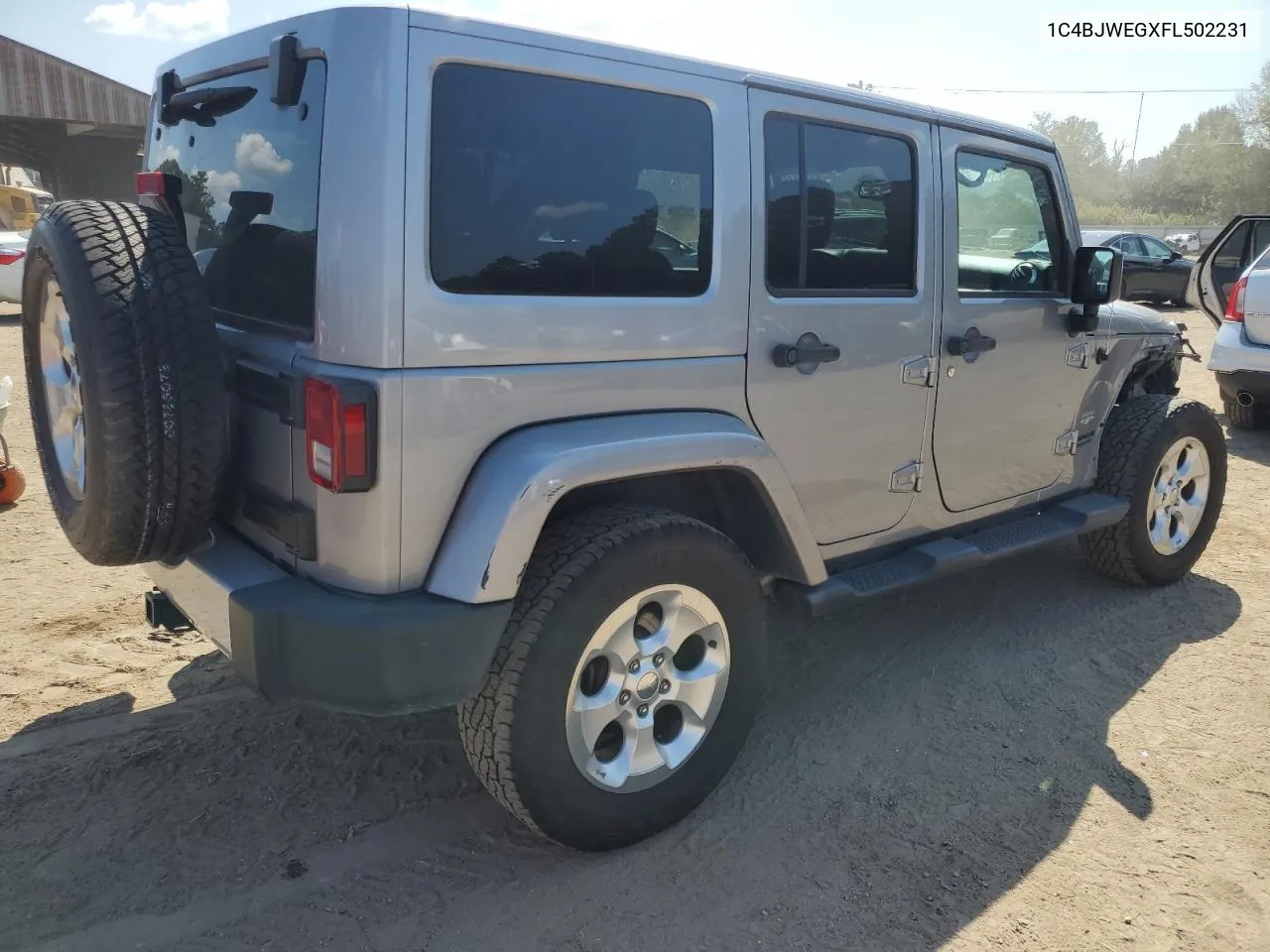 1C4BJWEGXFL502231 2015 Jeep Wrangler Unlimited Sahara