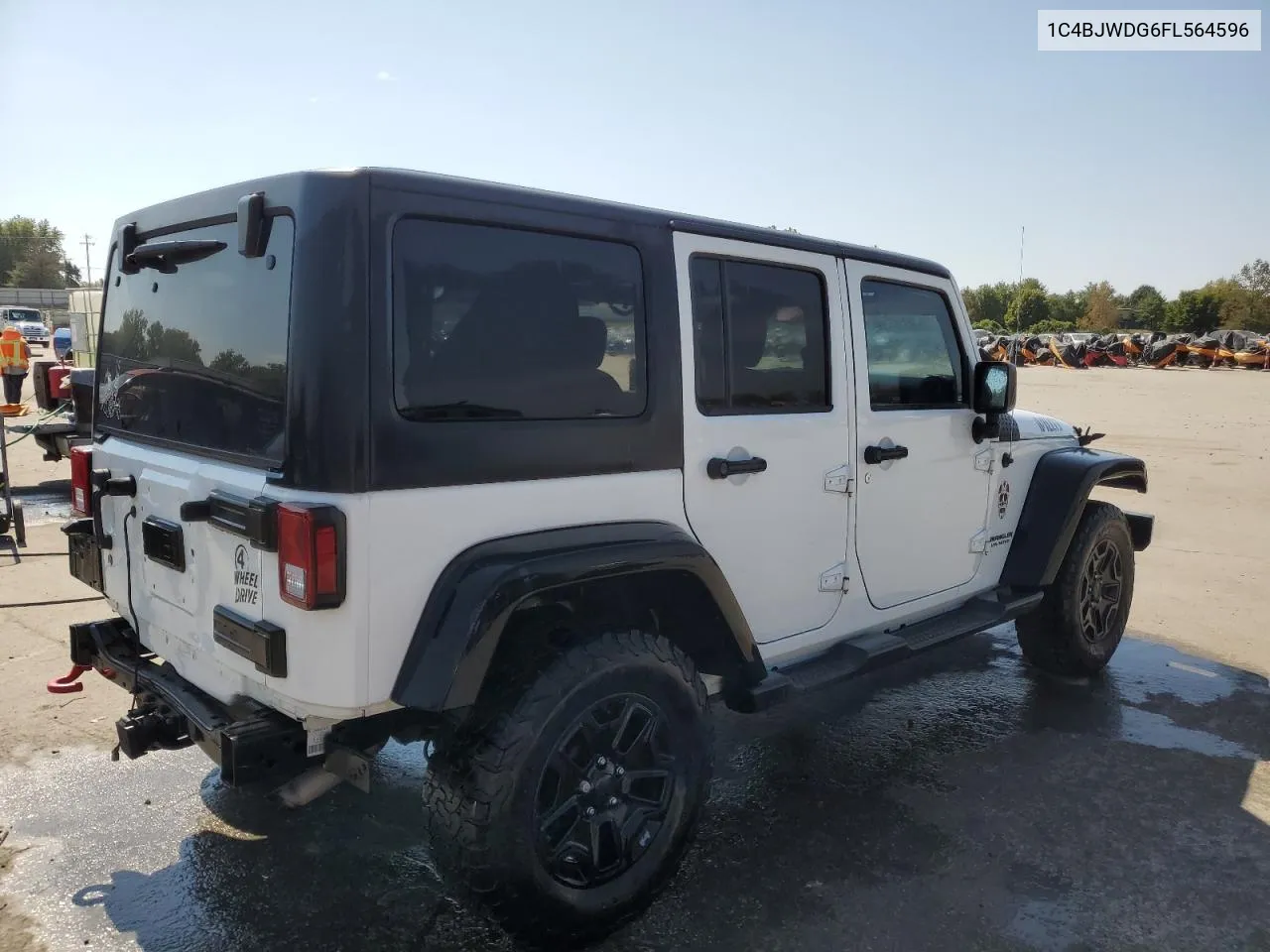 1C4BJWDG6FL564596 2015 Jeep Wrangler Unlimited Sport