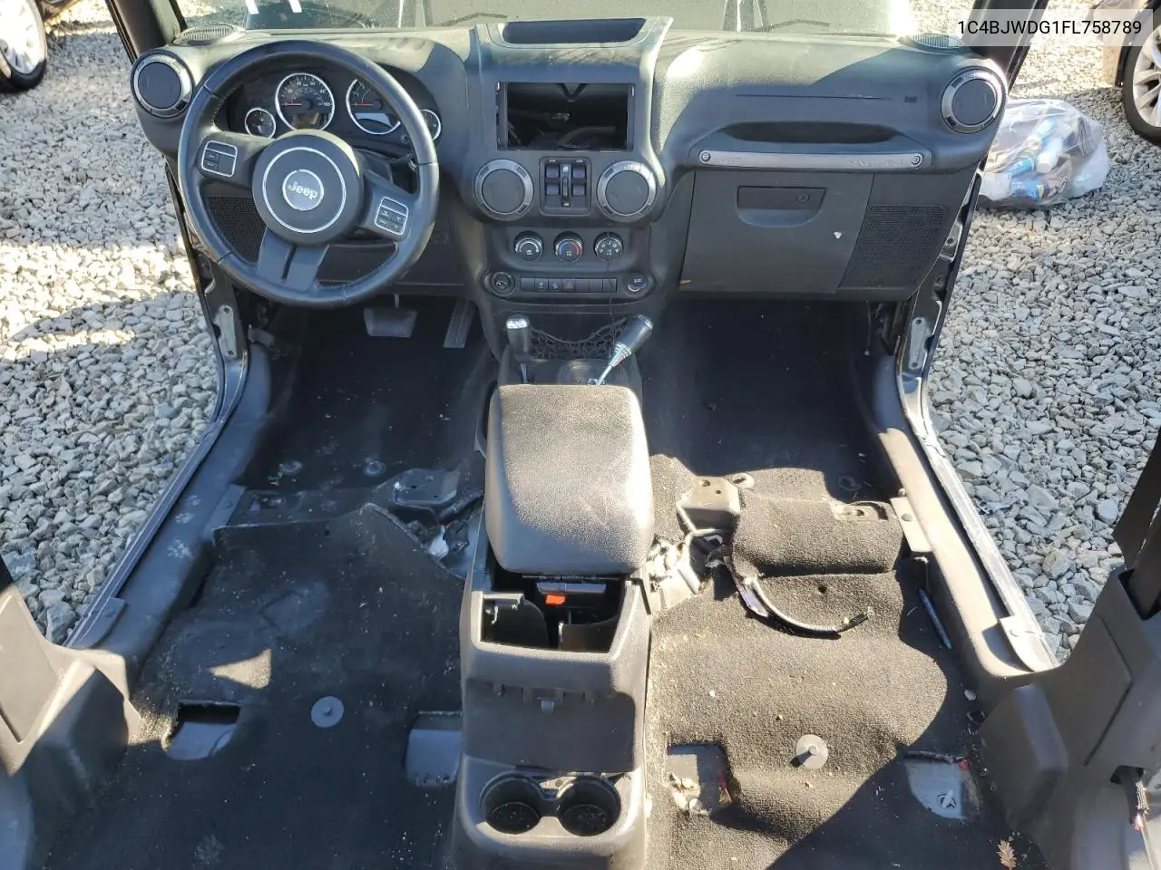1C4BJWDG1FL758789 2015 Jeep Wrangler Unlimited Sport