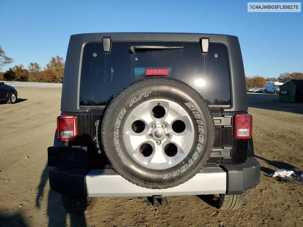 1C4AJWBG5FL508275 2015 Jeep Wrangler Sahara