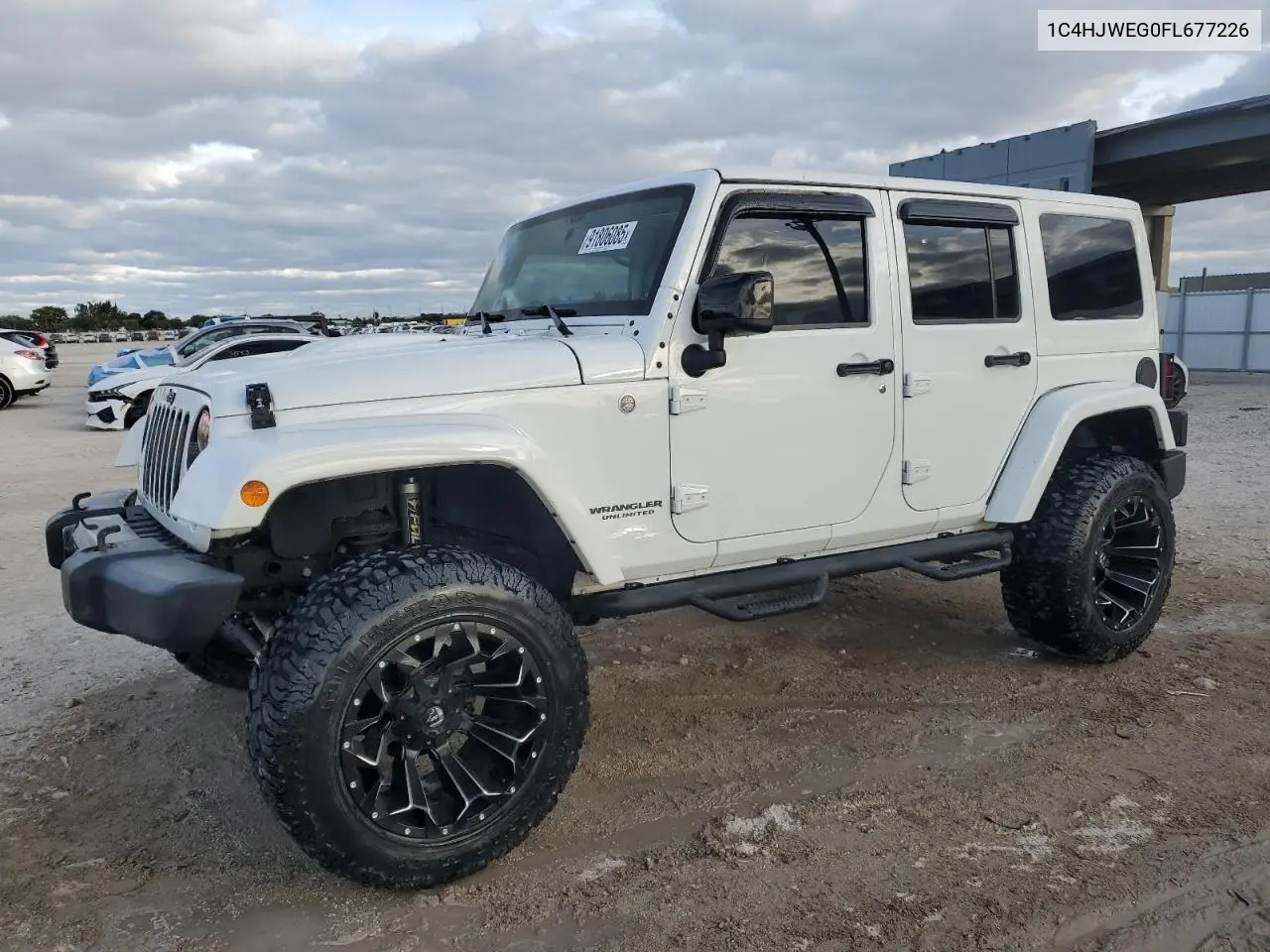 1C4HJWEG0FL677226 2015 Jeep Wrangler Unlimited Sahara