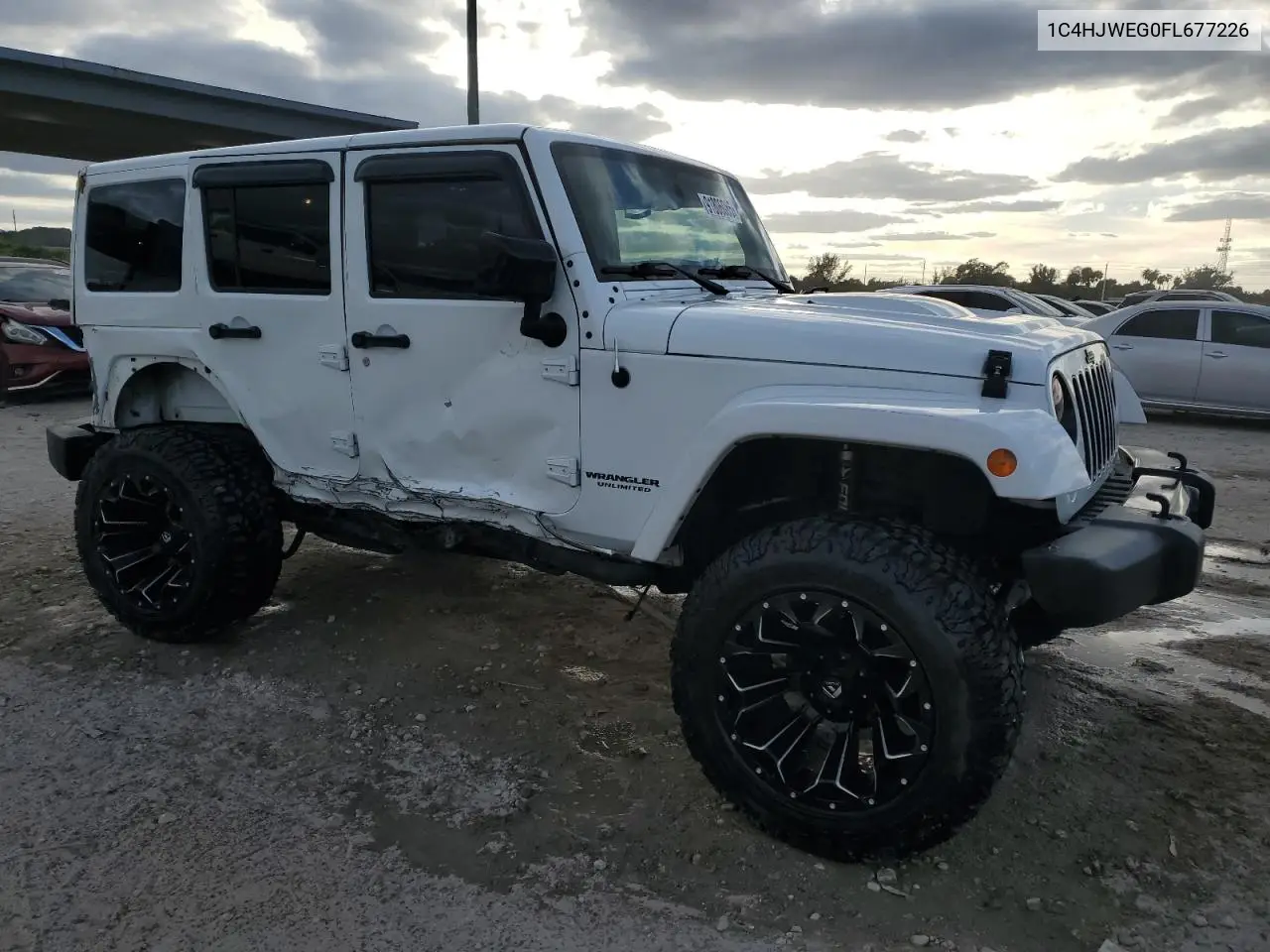 1C4HJWEG0FL677226 2015 Jeep Wrangler Unlimited Sahara
