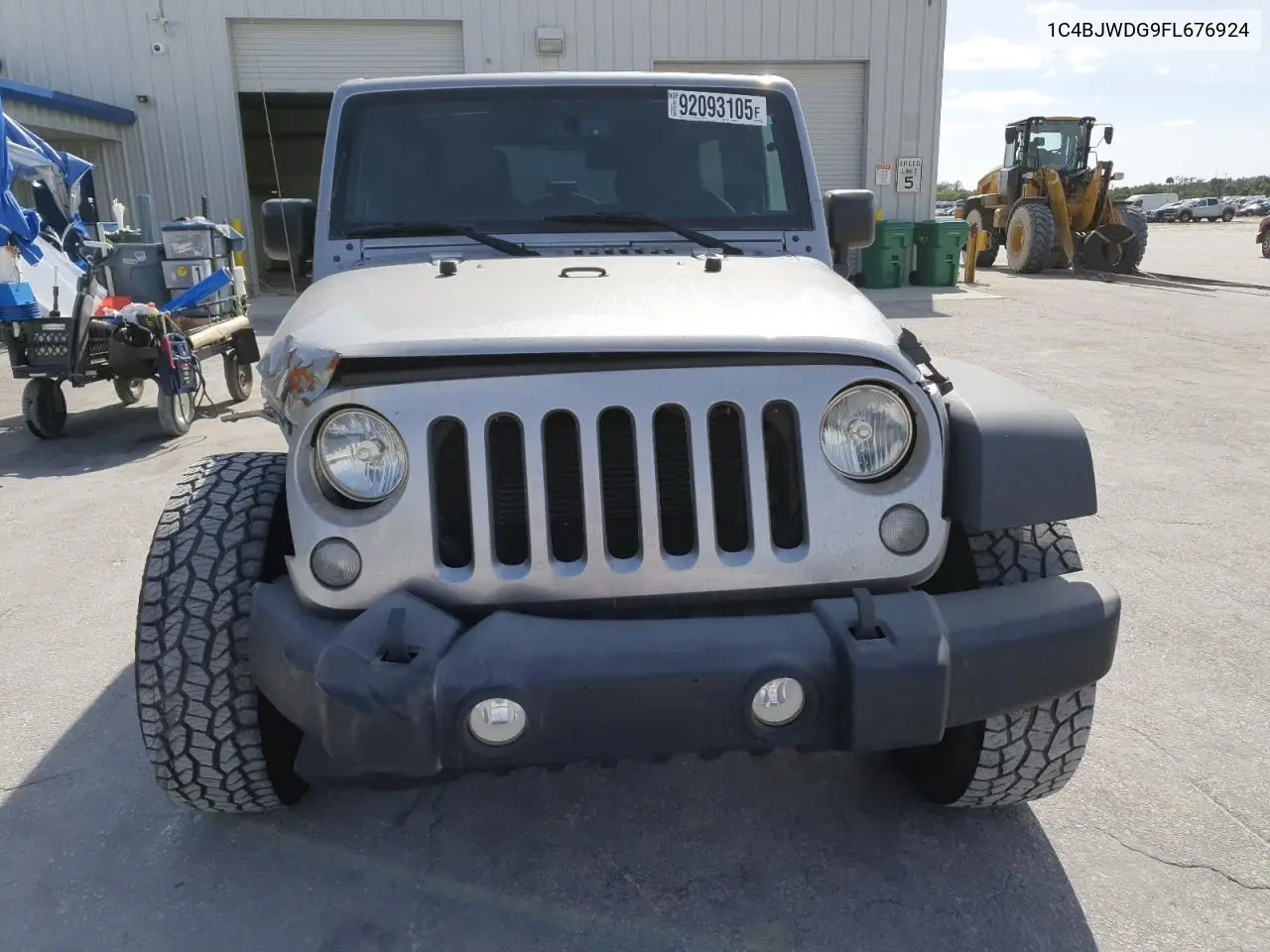 1C4BJWDG9FL676924 2015 Jeep Wrangler Unlimited Sport