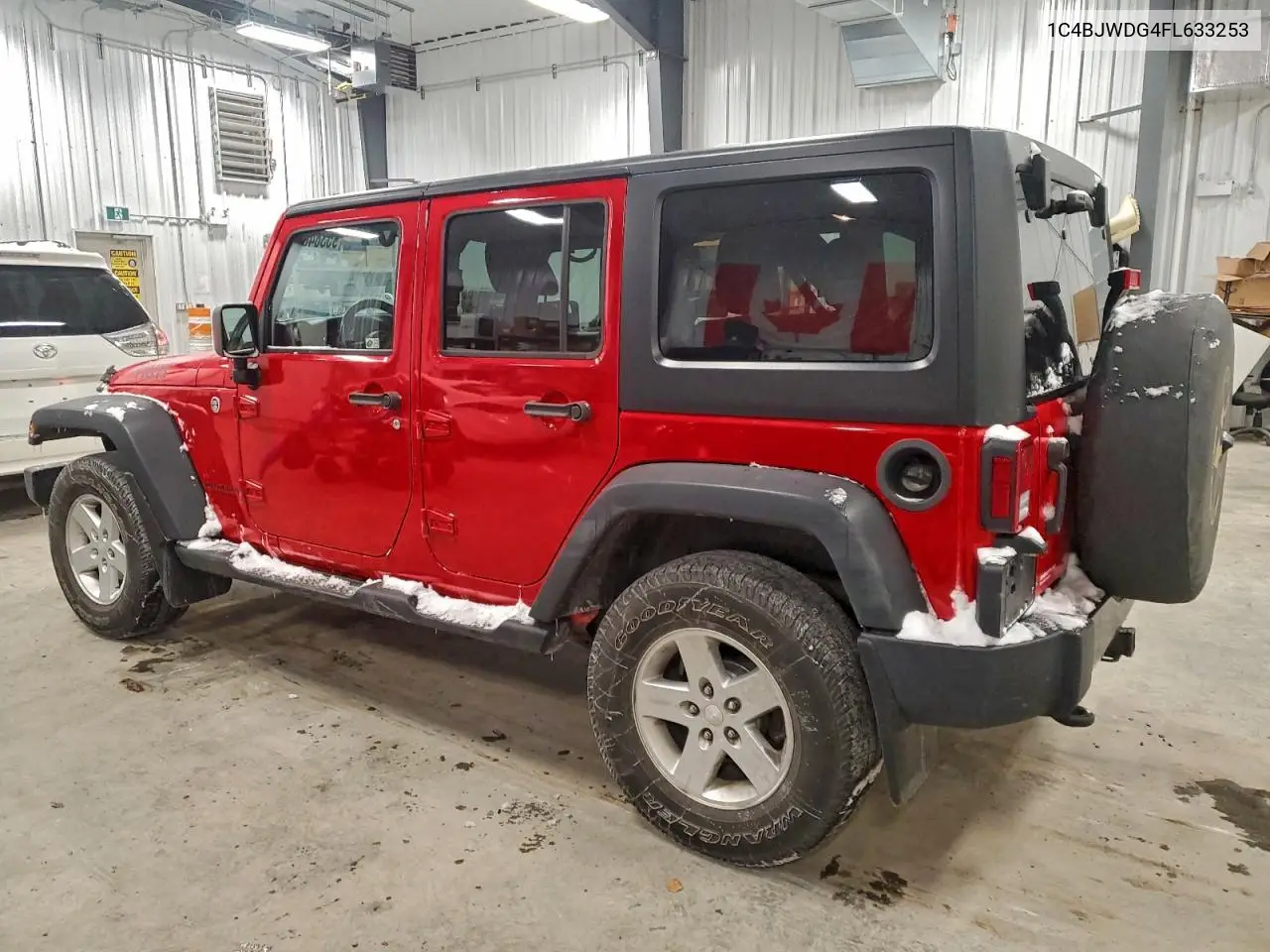 1C4BJWDG4FL633253 2015 Jeep Wrangler Unlimited Sport