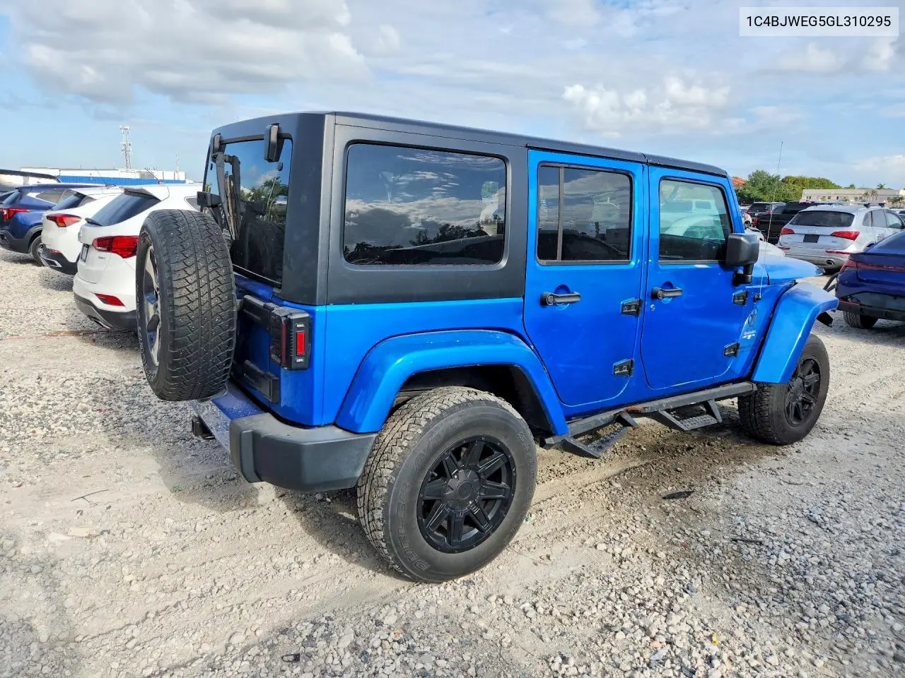 1C4BJWEG5GL310295 2016 Jeep Wrangler Unlimited Sahara