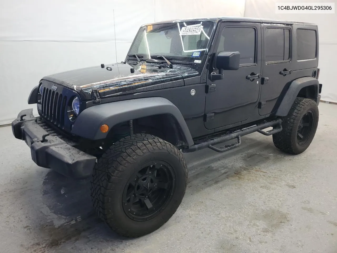 1C4BJWDG4GL295306 2016 Jeep Wrangler Unlimited Sport