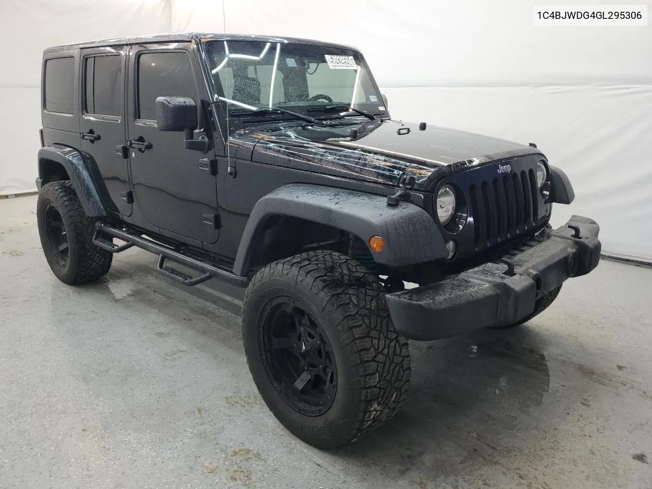 1C4BJWDG4GL295306 2016 Jeep Wrangler Unlimited Sport