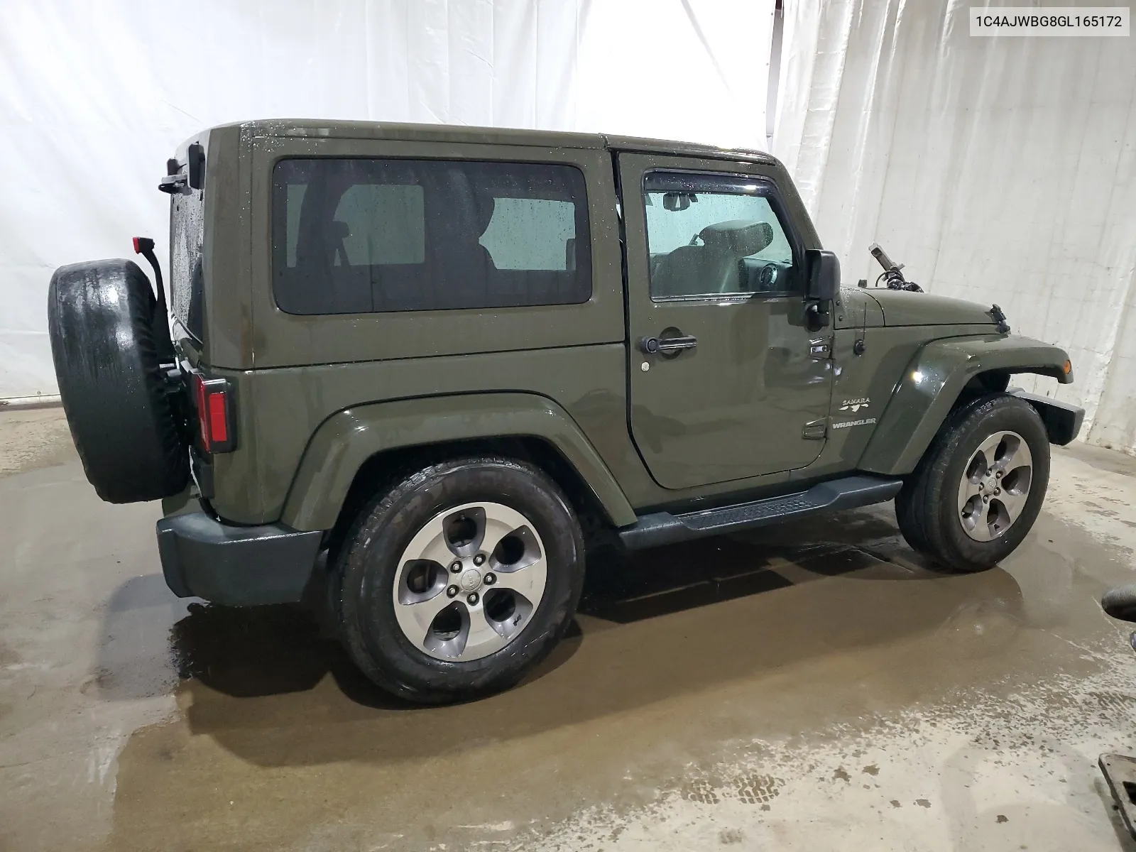 2016 Jeep Wrangler Sahara VIN: 1C4AJWBG8GL165172 Lot: 61925434