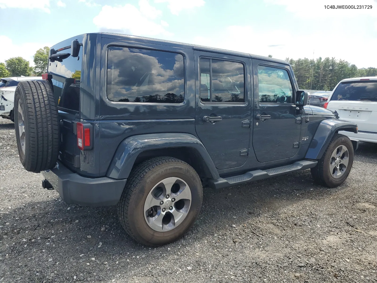 1C4BJWEG0GL231729 2016 Jeep Wrangler Unlimited Sahara