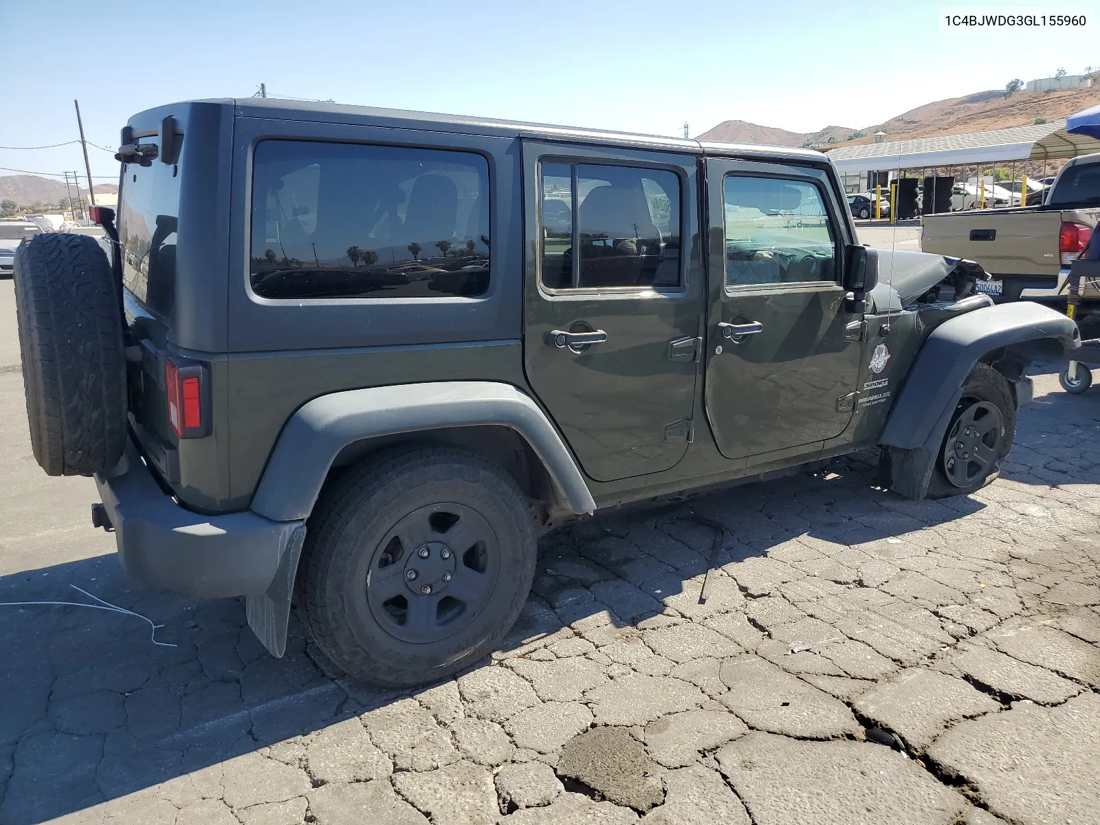 1C4BJWDG3GL155960 2016 Jeep Wrangler Unlimited Sport