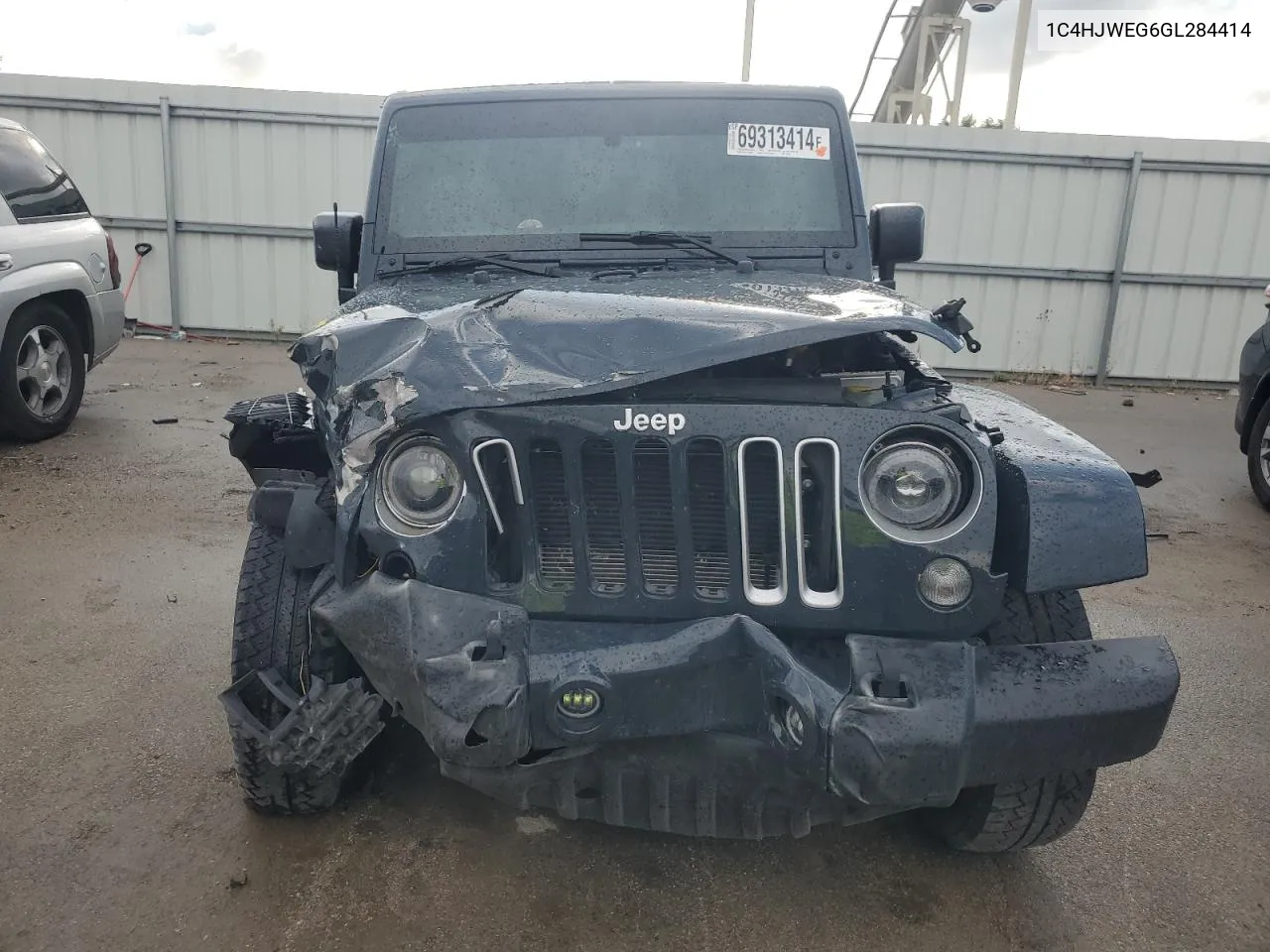 1C4HJWEG6GL284414 2016 Jeep Wrangler Unlimited Sahara