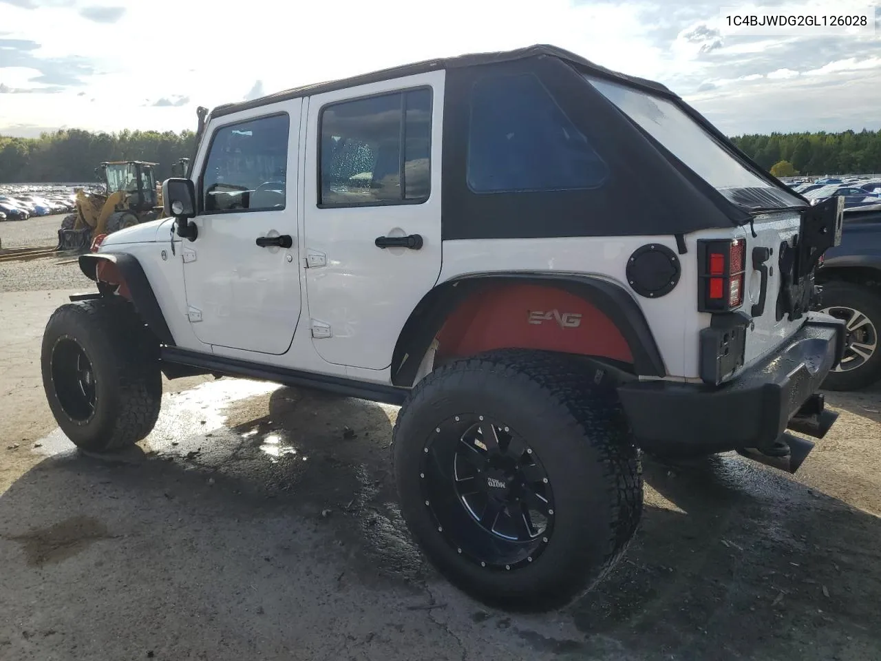 1C4BJWDG2GL126028 2016 Jeep Wrangler Unlimited Sport