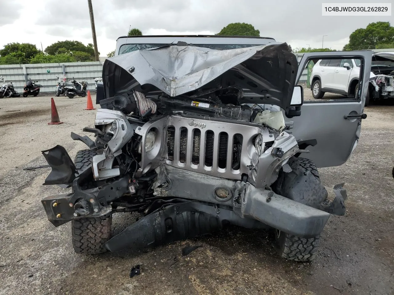 2016 Jeep Wrangler Unlimited Sport VIN: 1C4BJWDG3GL262829 Lot: 71029764