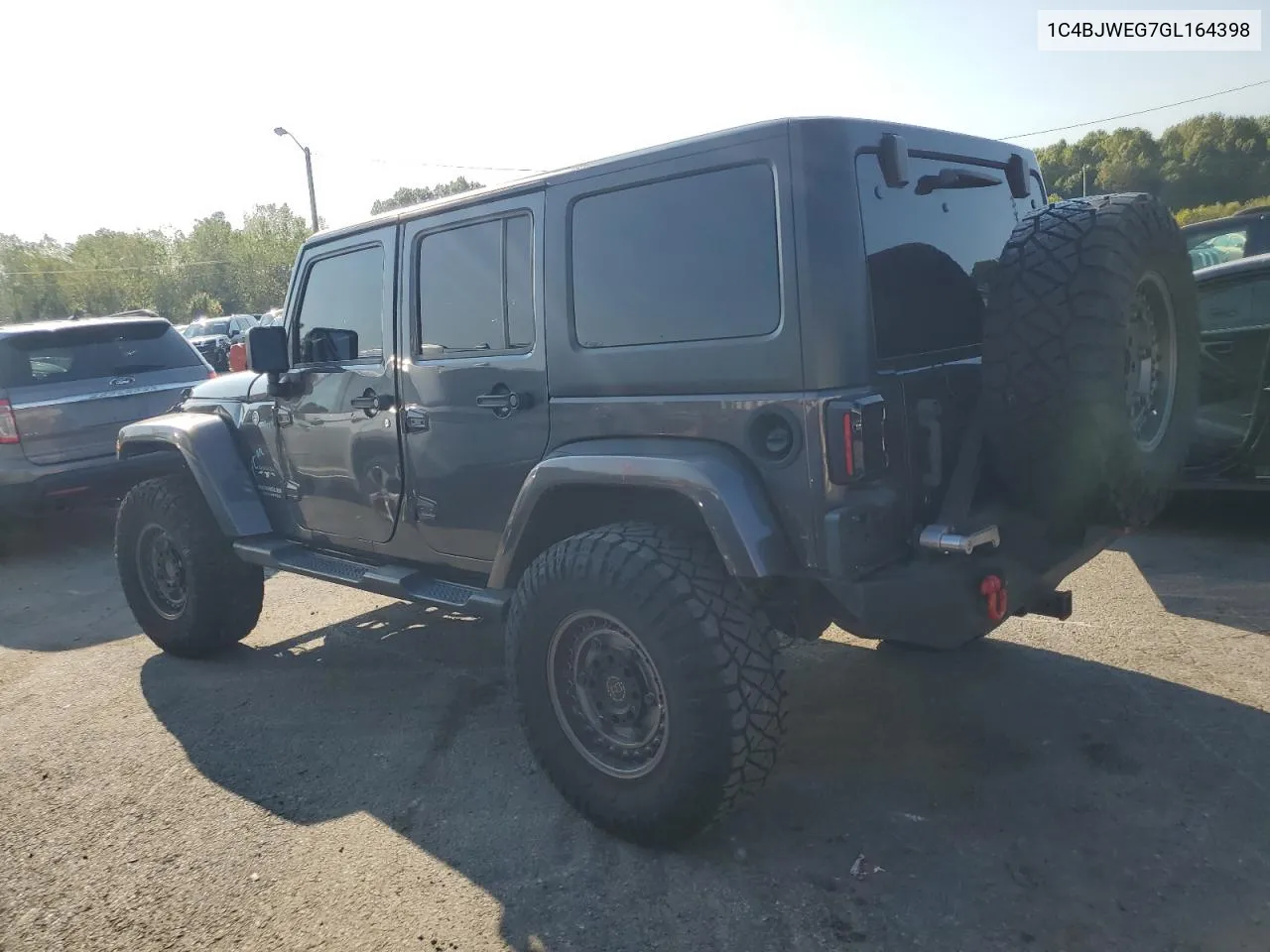 1C4BJWEG7GL164398 2016 Jeep Wrangler Unlimited Sahara