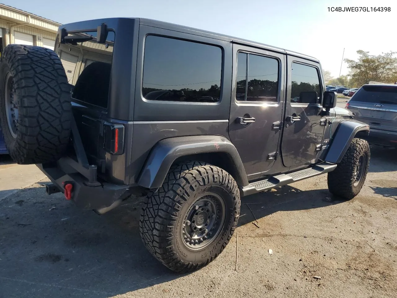 1C4BJWEG7GL164398 2016 Jeep Wrangler Unlimited Sahara