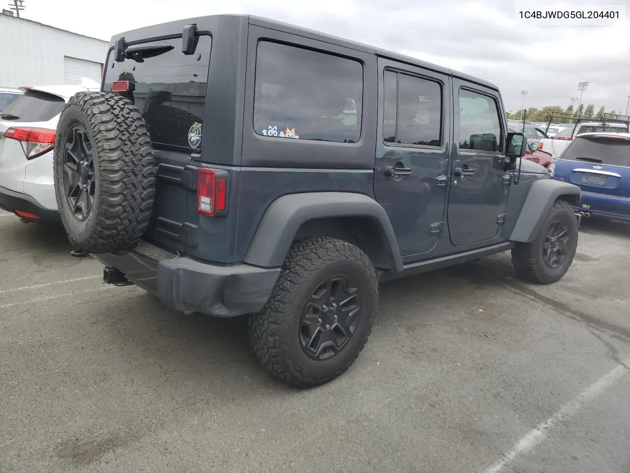 1C4BJWDG5GL204401 2016 Jeep Wrangler Unlimited Sport