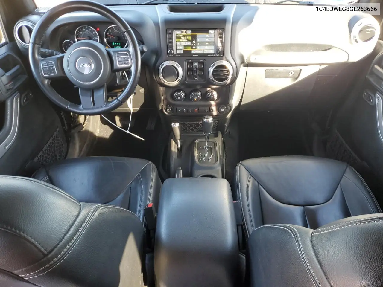1C4BJWEG8GL263666 2016 Jeep Wrangler Unlimited Sahara