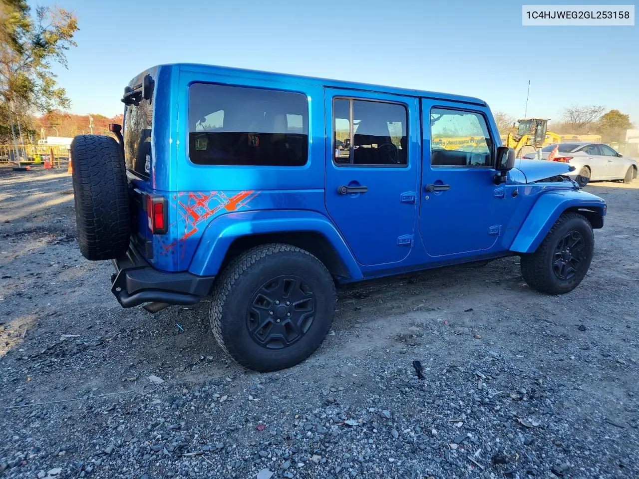 1C4HJWEG2GL253158 2016 Jeep Wrangler Unlimited Sahara