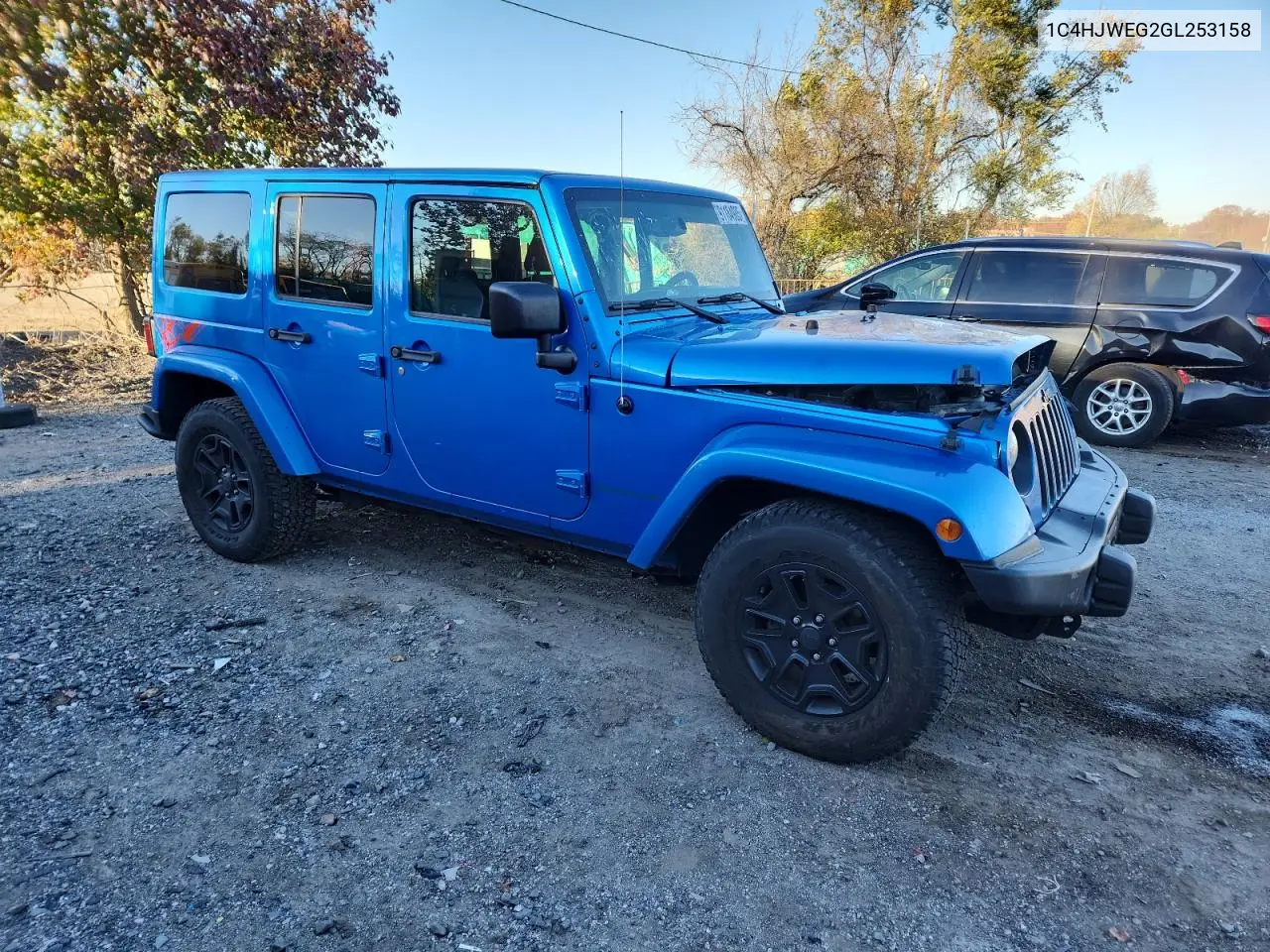 1C4HJWEG2GL253158 2016 Jeep Wrangler Unlimited Sahara