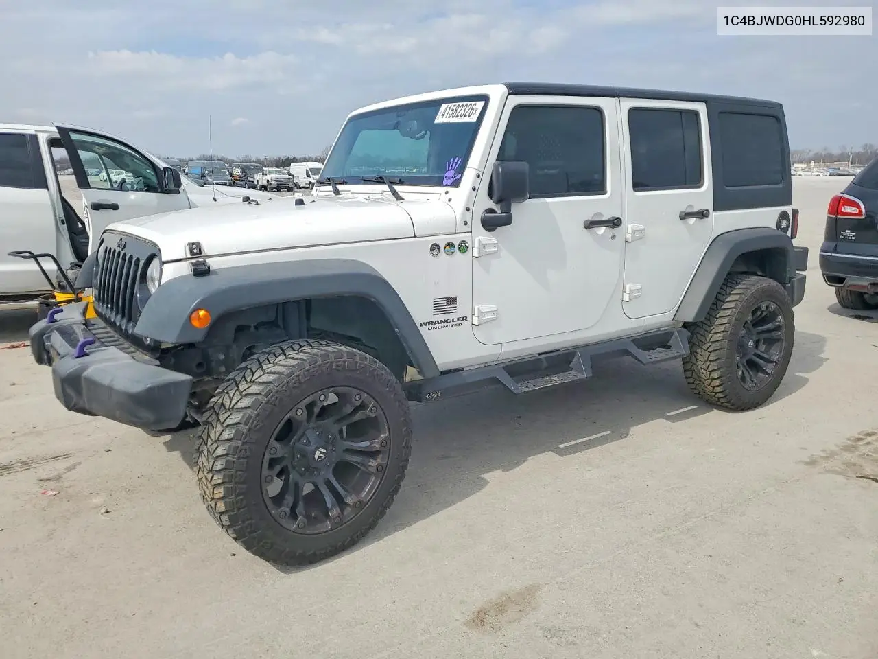 1C4BJWDG0HL592980 2017 Jeep Wrangler Unlimited Sport
