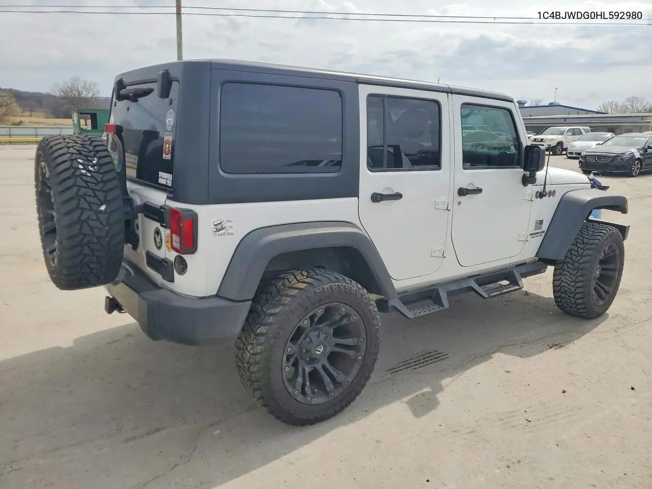 1C4BJWDG0HL592980 2017 Jeep Wrangler Unlimited Sport