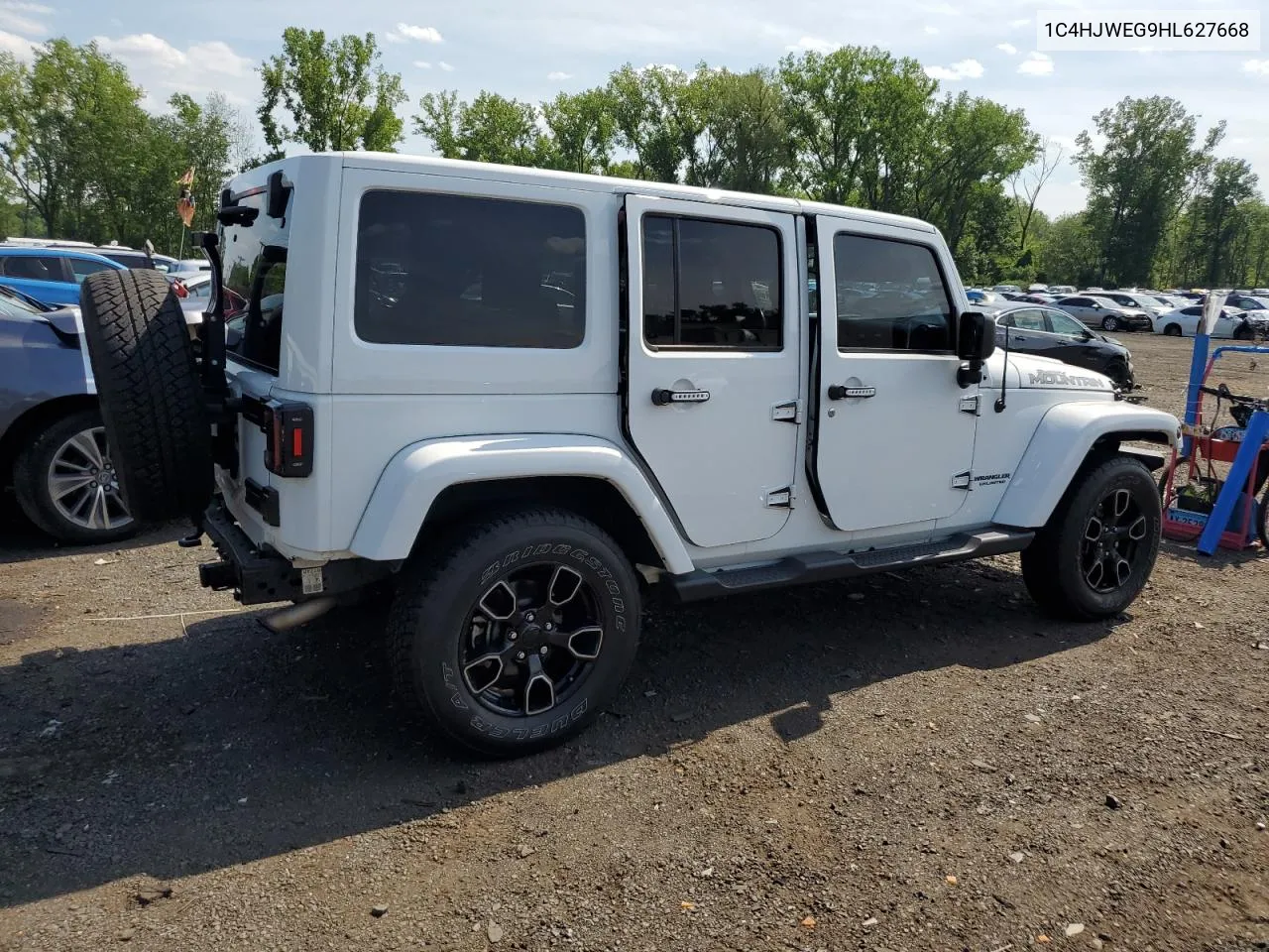 2017 Jeep Wrangler Unlimited Sahara VIN: 1C4HJWEG9HL627668 Lot: 59753714