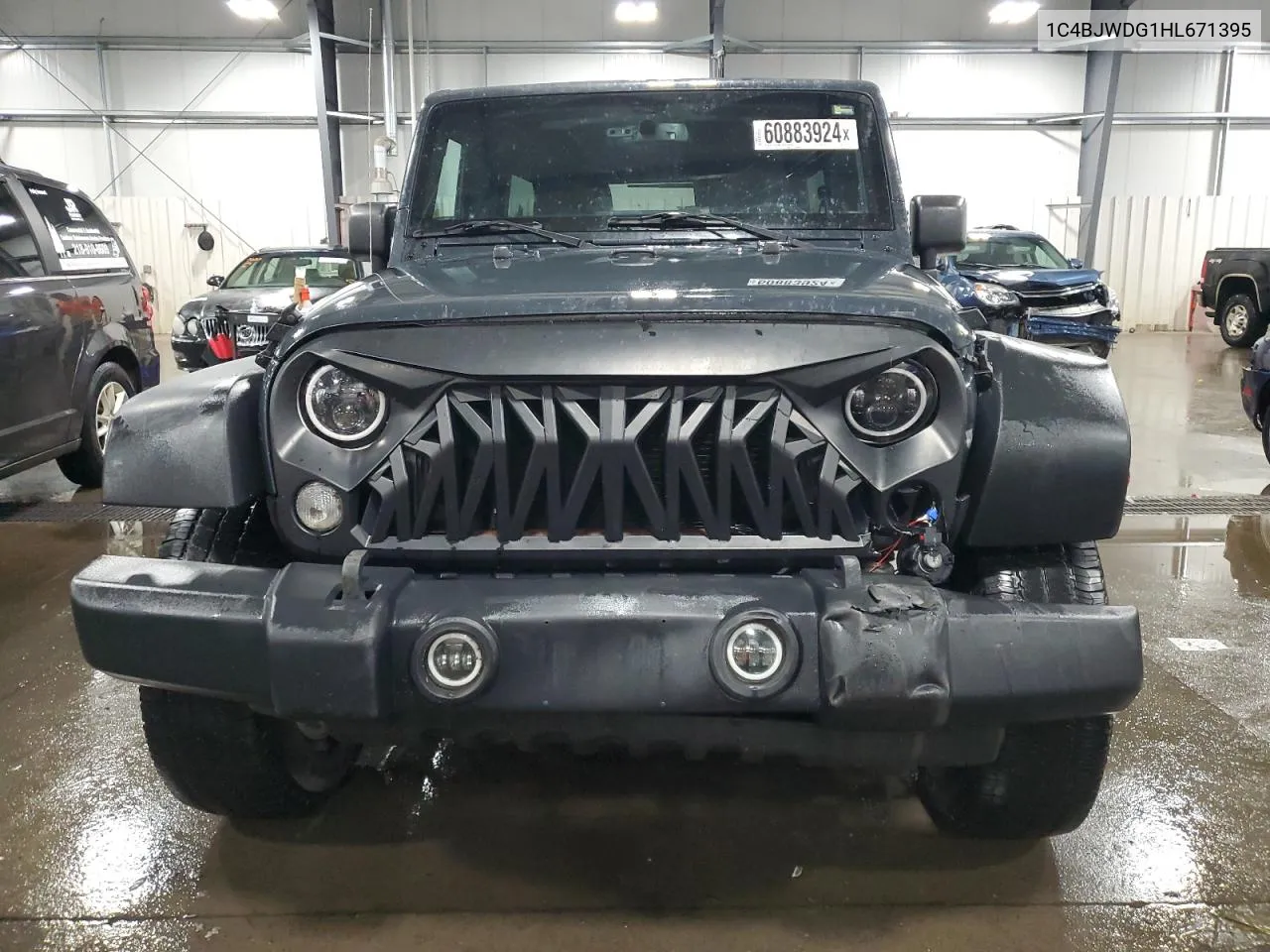 1C4BJWDG1HL671395 2017 Jeep Wrangler Unlimited Sport