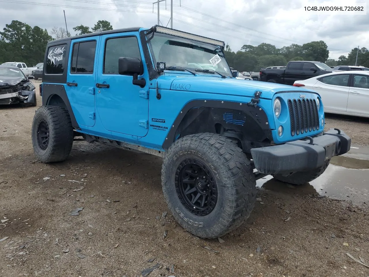 1C4BJWDG9HL720682 2017 Jeep Wrangler Unlimited Sport