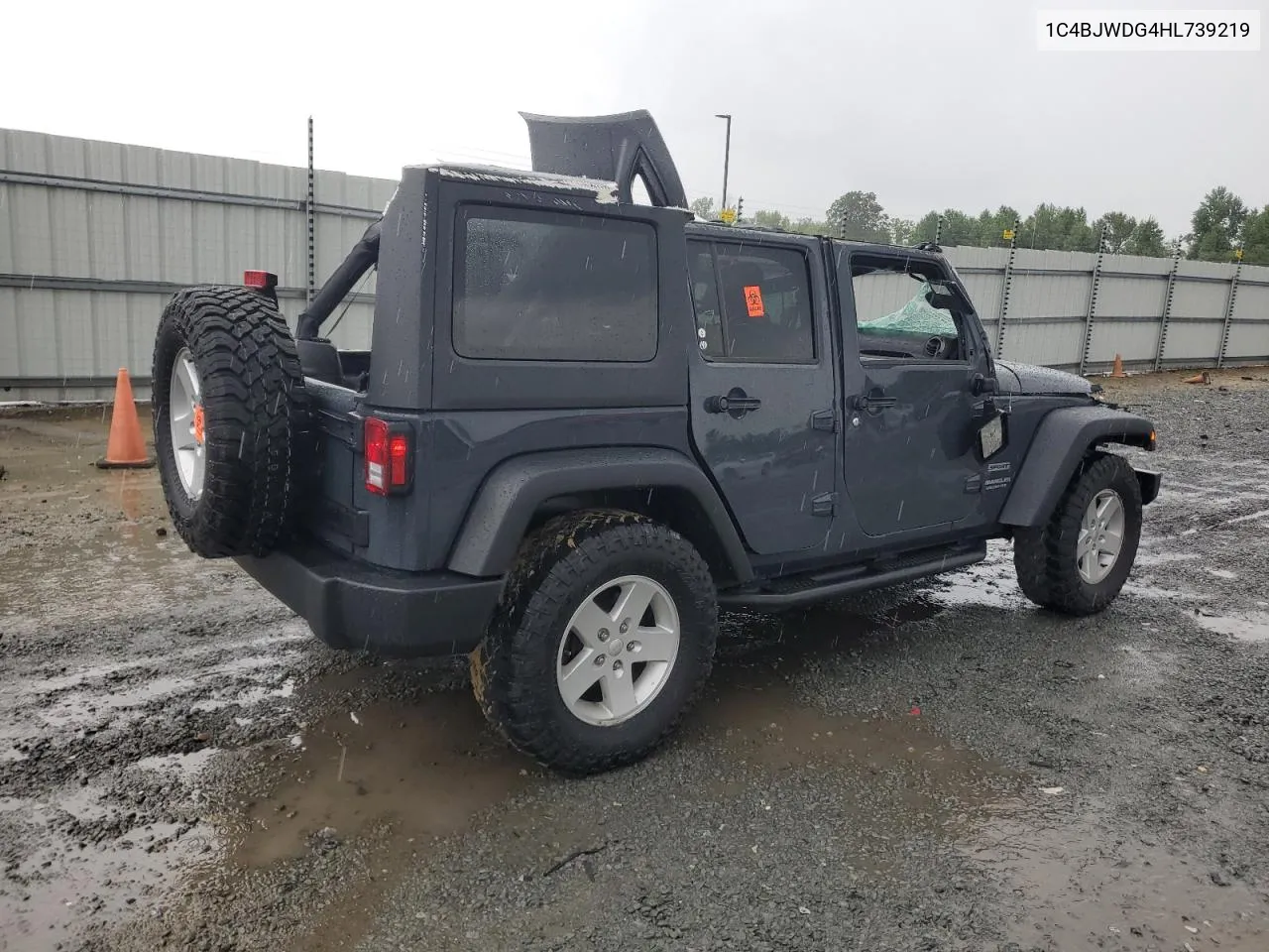 1C4BJWDG4HL739219 2017 Jeep Wrangler Unlimited Sport