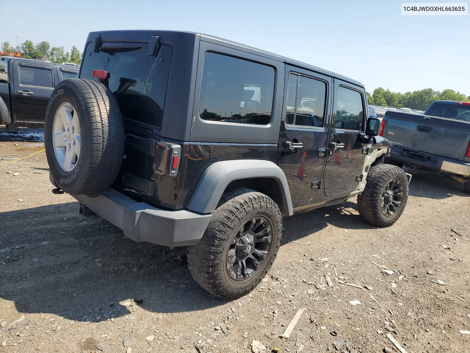 1C4BJWDGXHL663635 2017 Jeep Wrangler Unlimited Sport