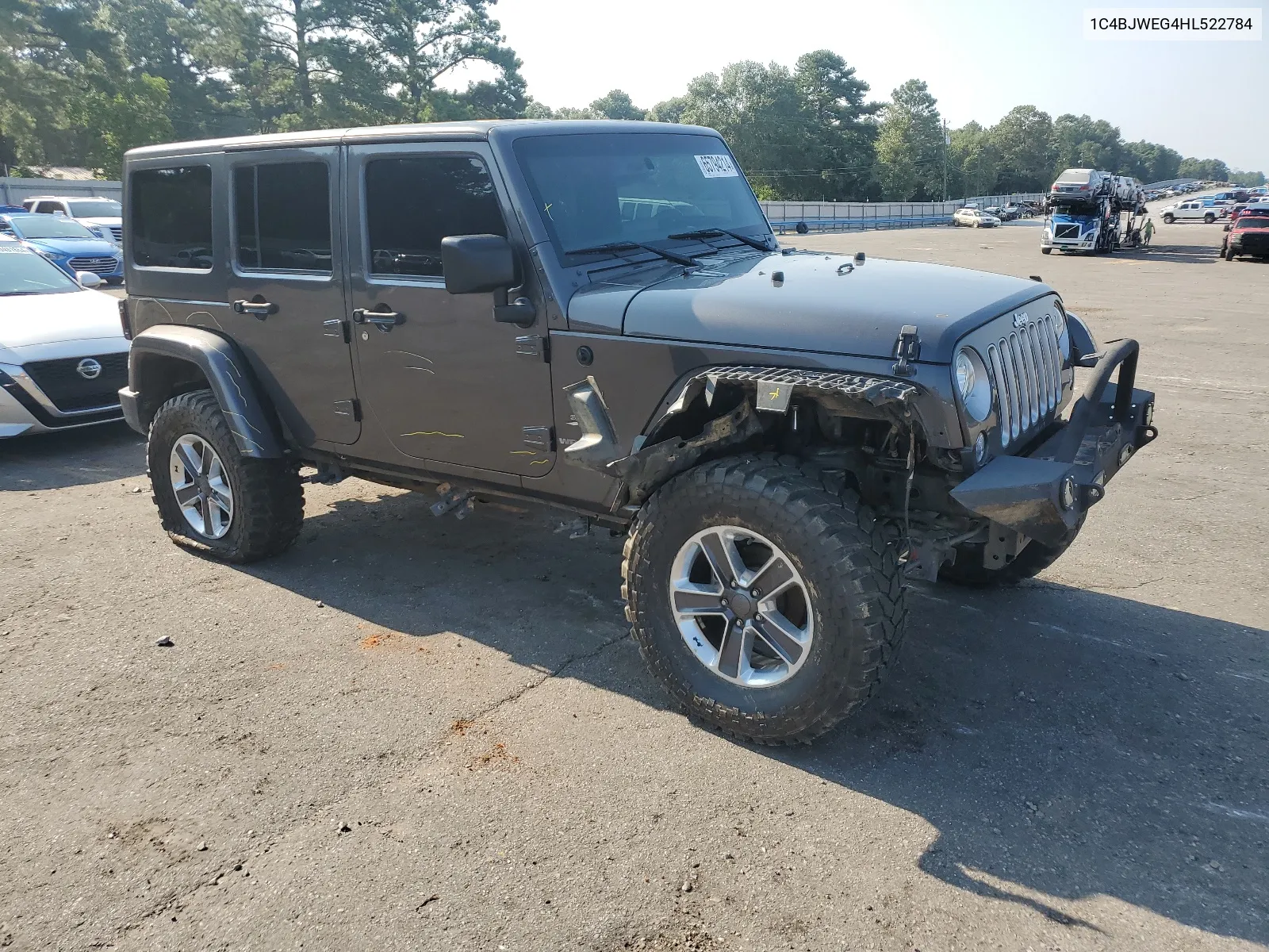 1C4BJWEG4HL522784 2017 Jeep Wrangler Unlimited Sahara