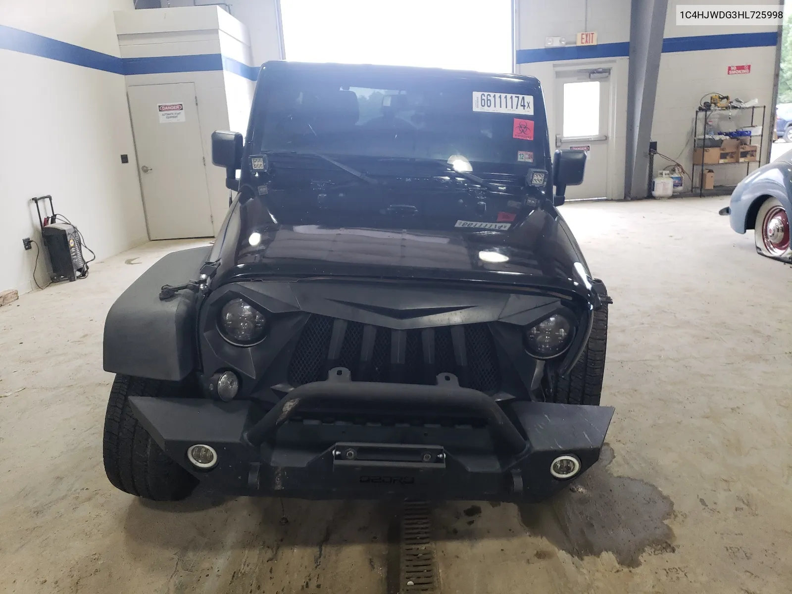 1C4HJWDG3HL725998 2017 Jeep Wrangler Unlimited Sport