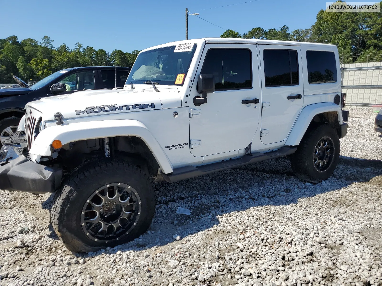 2017 Jeep Wrangler Unlimited Sahara VIN: 1C4BJWEG6HL678762 Lot: 68070334