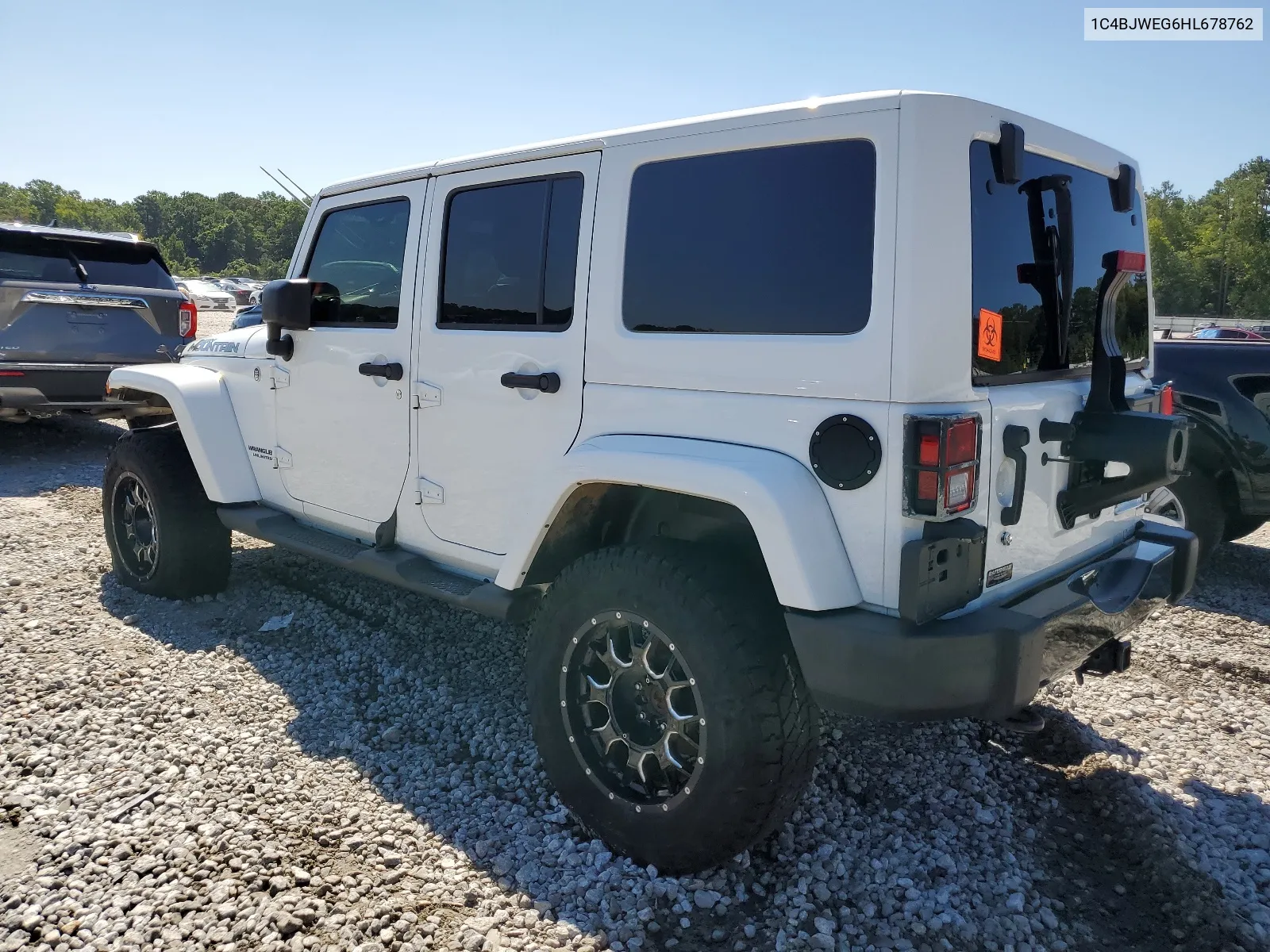 2017 Jeep Wrangler Unlimited Sahara VIN: 1C4BJWEG6HL678762 Lot: 68070334