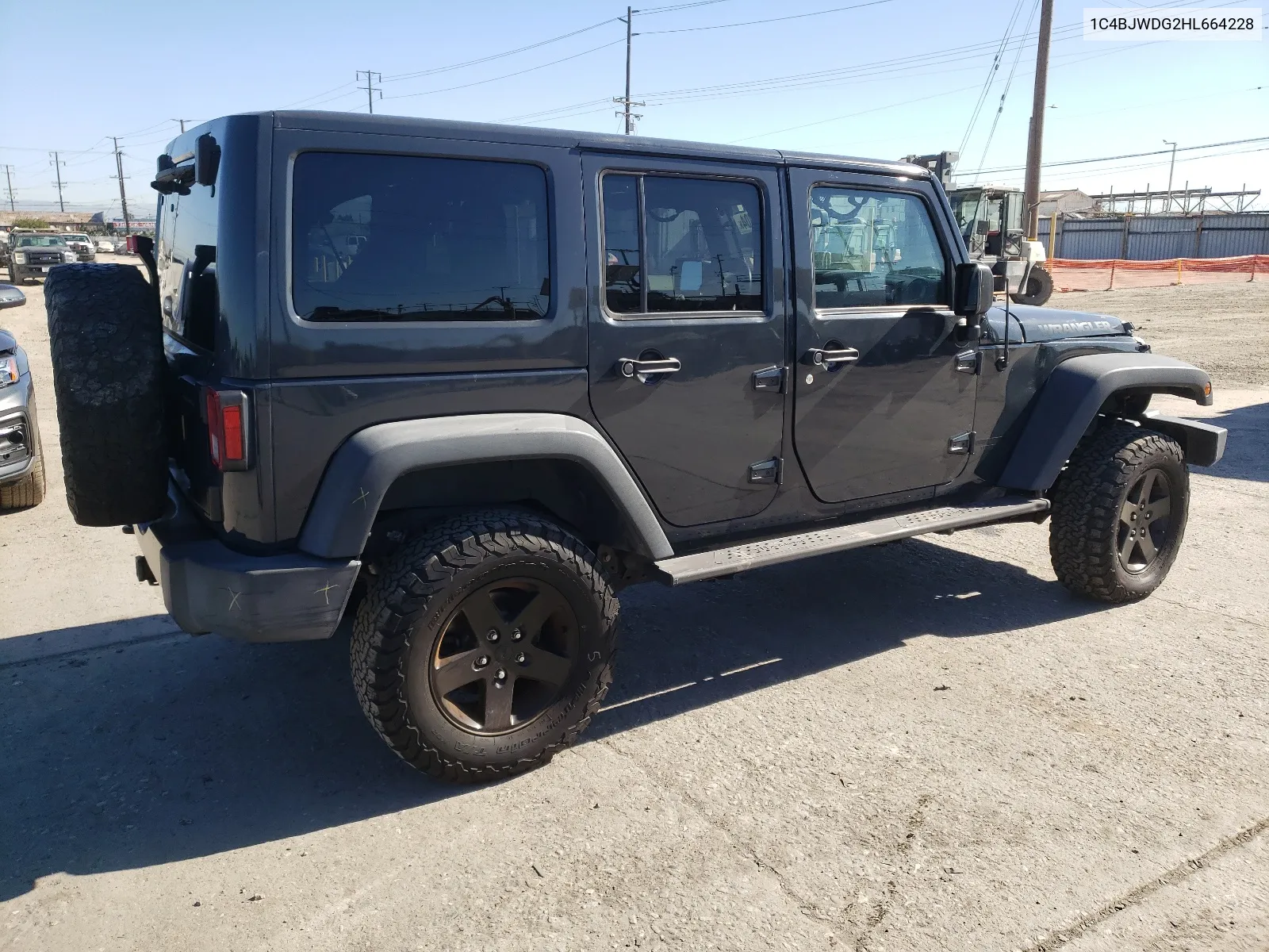 2017 Jeep Wrangler Unlimited Sport VIN: 1C4BJWDG2HL664228 Lot: 68342404