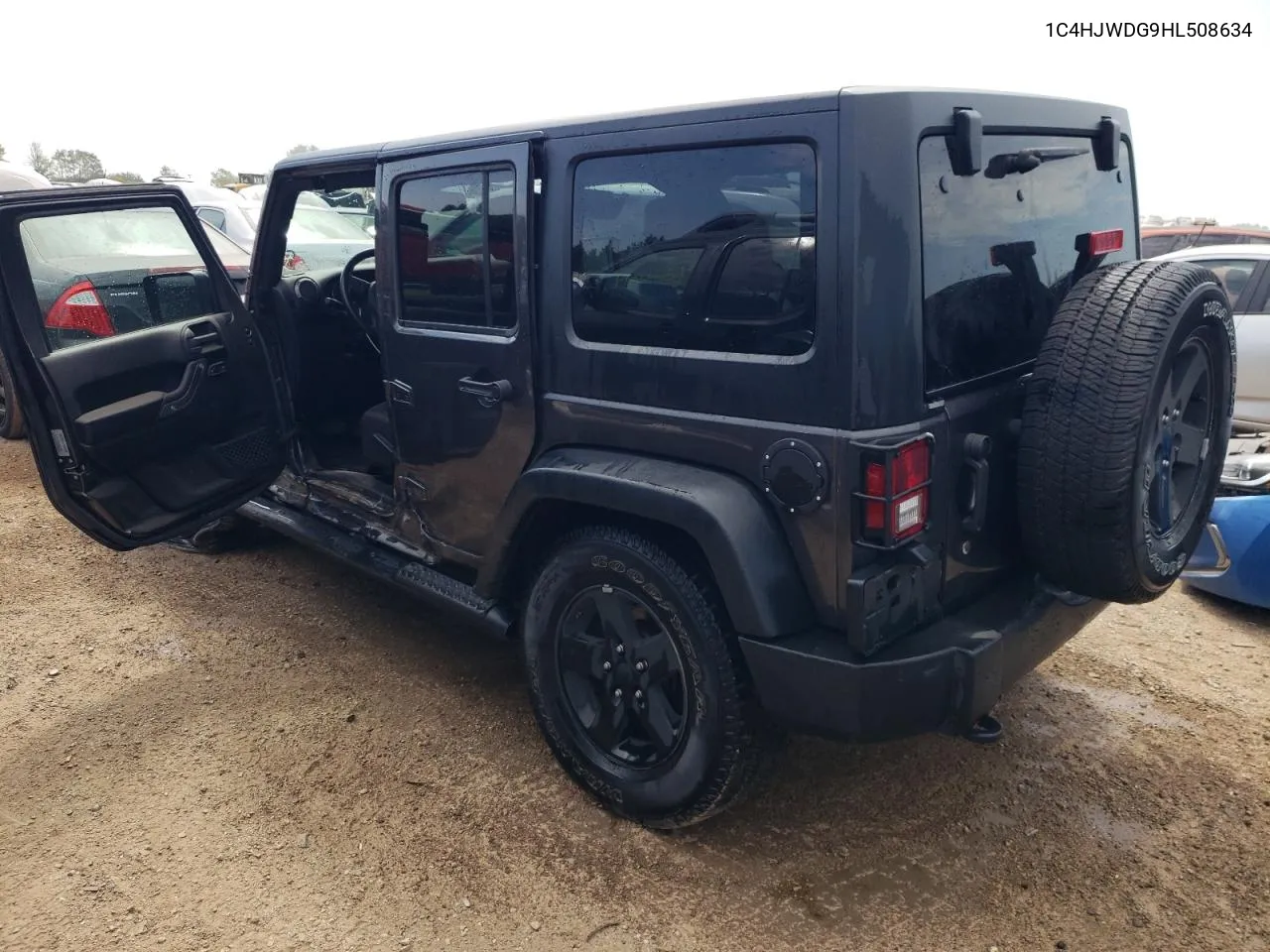 1C4HJWDG9HL508634 2017 Jeep Wrangler Unlimited Sport