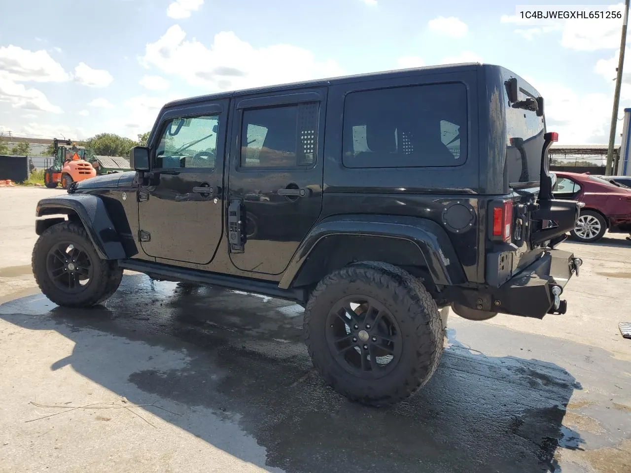 1C4BJWEGXHL651256 2017 Jeep Wrangler Unlimited Sahara