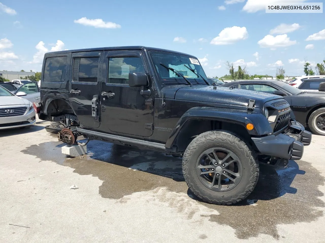 2017 Jeep Wrangler Unlimited Sahara VIN: 1C4BJWEGXHL651256 Lot: 72200764